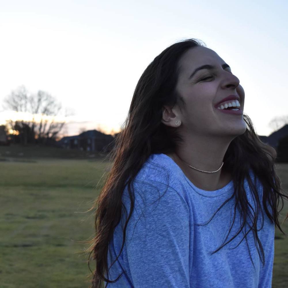 Meet your Posher, Dealla